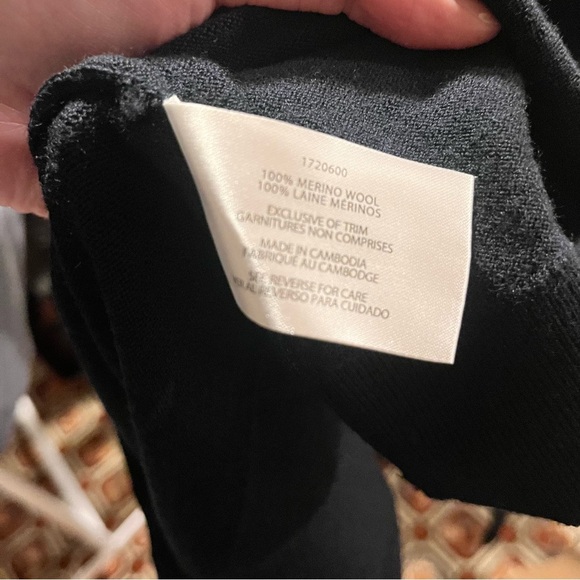 Men’s Banana Republic Merino Wool Sweater - Picture 3 of 4